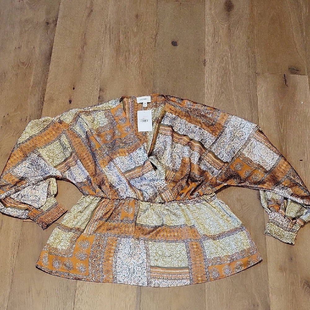 NWT Heyson Boutique Size Large Blouse